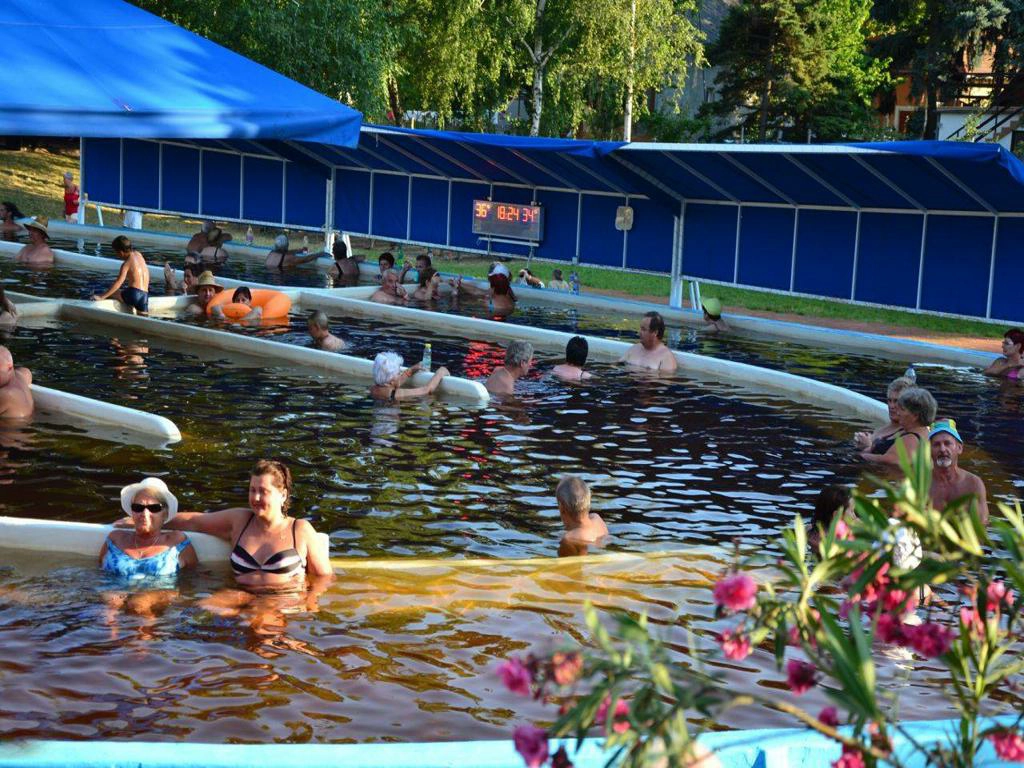 berekfürdő strand szállás minardi